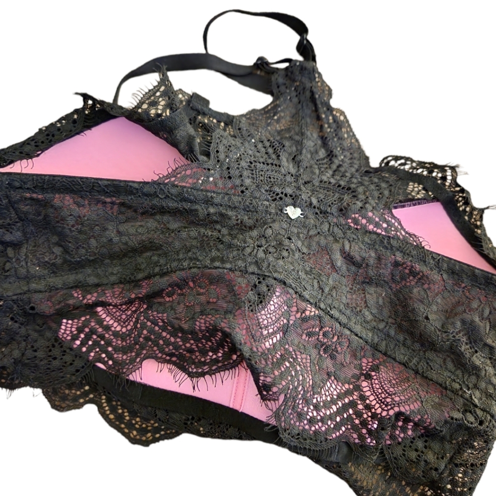 Victoria Secret Pink Lace Black Brallete - Picture 3 of 8